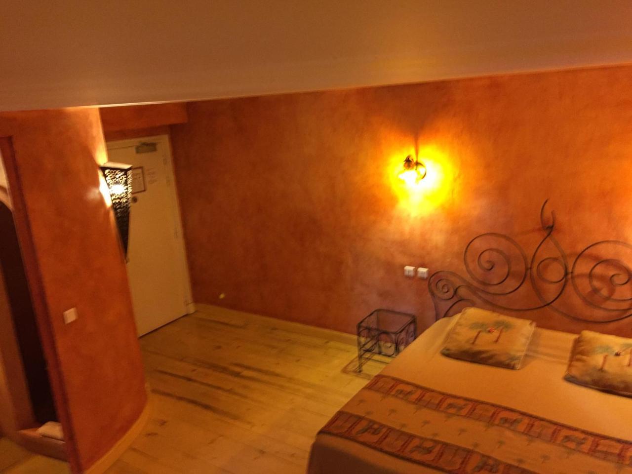 Hotel L'Astrolabe Oloron-Sainte-Marie Ngoại thất bức ảnh